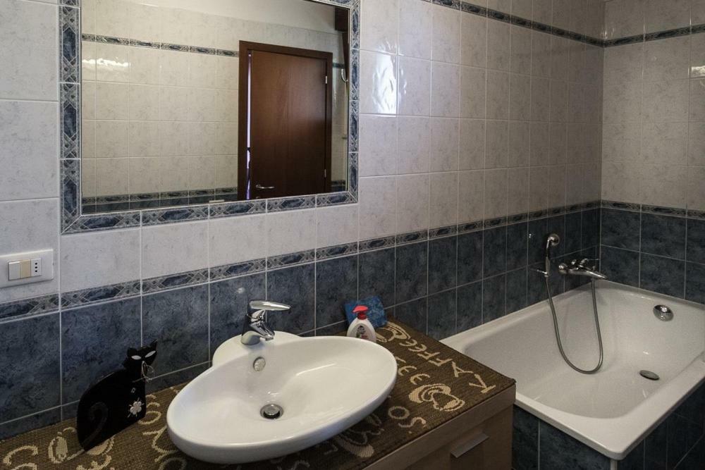Appartamento Viserba Mare/Fiera Rimini Buitenkant foto